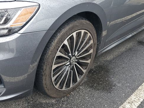 Used 2022 Volkswagen Passat 2.0T image 6