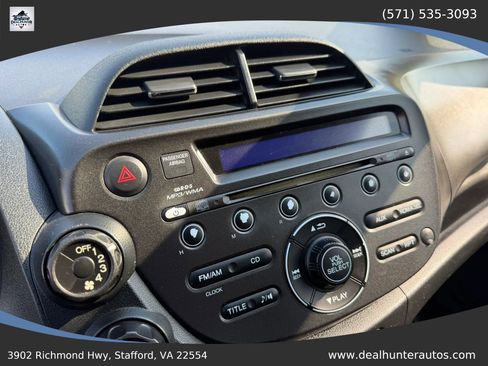 Used 2013 Honda Fit Sport image 22