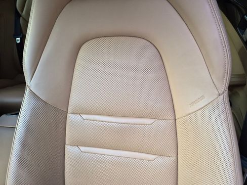 Used 2020 Porsche Panamera RWD image 14