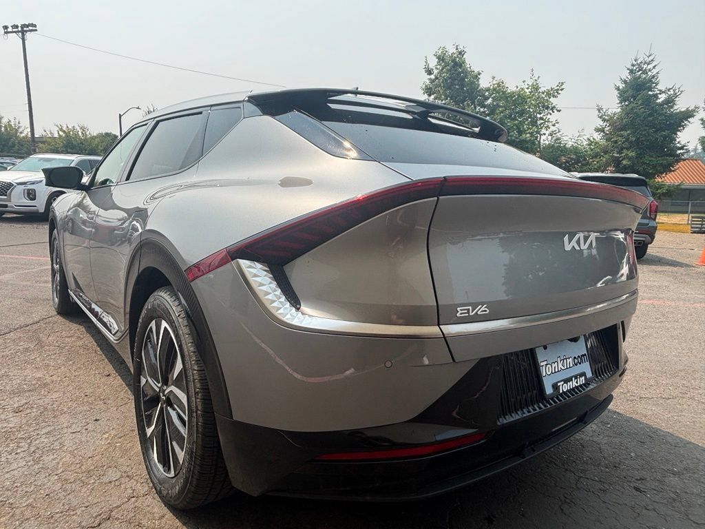 Used 2024 Kia EV6 Wind AWD/4WD image 9