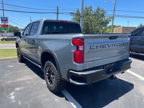 Used 2024 Chevrolet Silverado 1500 ZR2 w/ Technology Package AWD/4WD image 12