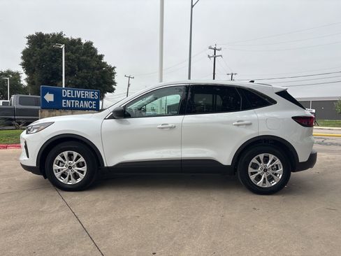 Used 2024 Ford Escape Active w/ Tech Pack #1 FWD image 7
