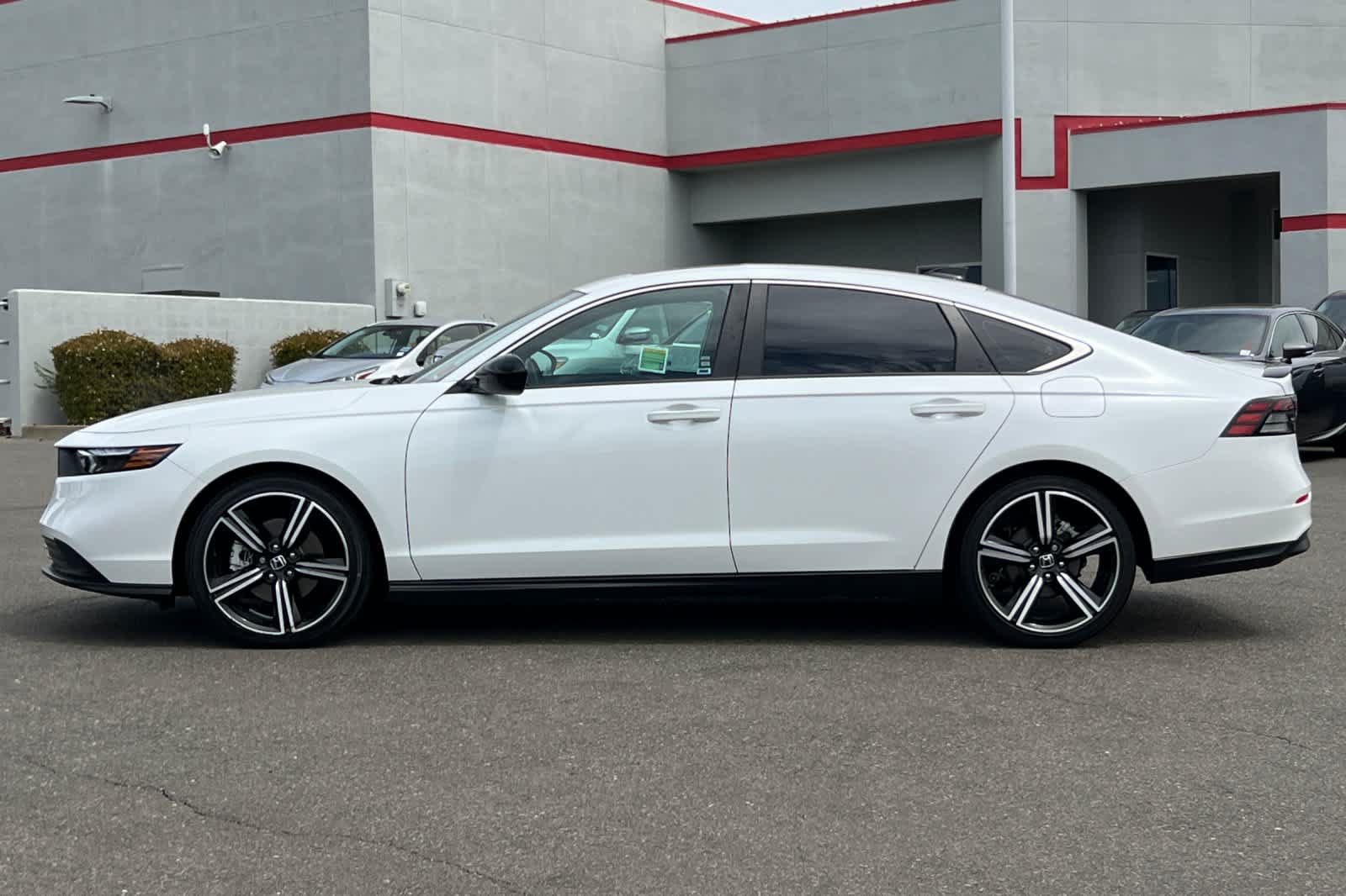 Used 2024 Honda Accord Sport image 9