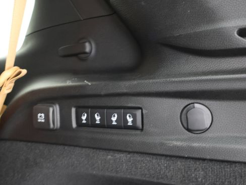Used 2025 Jeep Grand Cherokee L Summit AWD/4WD image 38