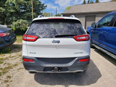 Used 2015 Jeep Cherokee Limited w/ Trailer Tow Group AWD/4WD image 5