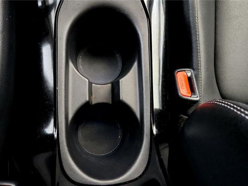 Certified 2022 Toyota Corolla Cross XLE image 44