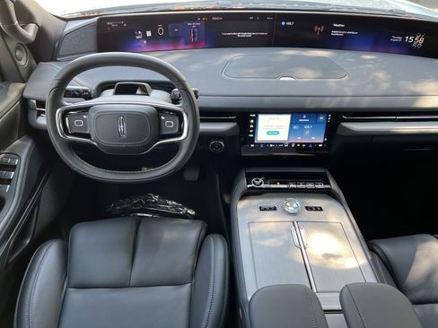 New 2025 Lincoln Navigator L Reserve w/ Jet Appearance Package image 15