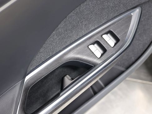 Used 2024 Lucid Air Touring image 10