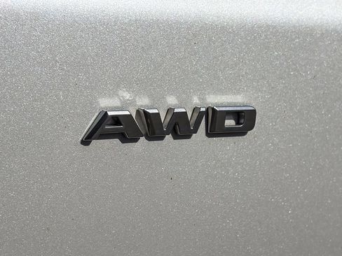 Certified 2023 Cadillac XT5 Premium Luxury AWD/4WD image 7