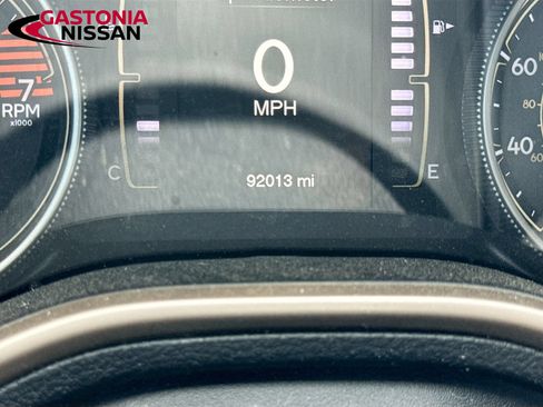 Used 2016 Jeep Cherokee Latitude w/ Cold Weather Group AWD/4WD image 15