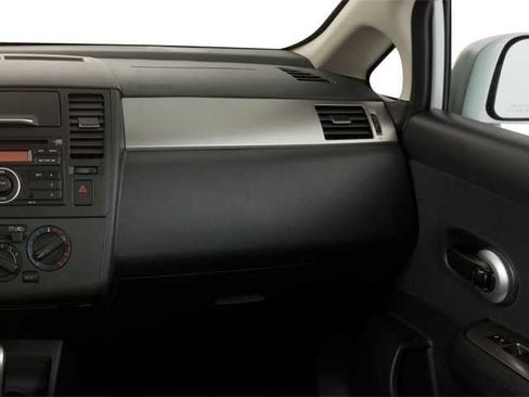 Used 2012 Nissan Versa 1.8 S w/ Plus Pkg FWD image 13