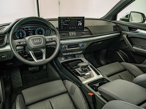 Certified 2025 Audi Q5 2.0T Premium w/ Convenience Plus Package AWD/4WD image 30