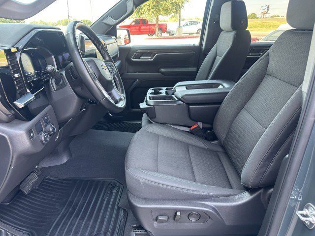 Used 2025 Chevrolet Silverado 1500 LT RWD image 11
