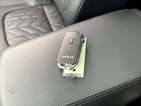 Used 2024 Kia Sportage X-Line w/ X-Line Premium Package image 12