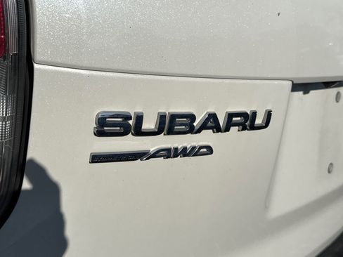 Used 2016 Subaru Forester 2.5i Touring w/ Eyesight & Navigation System image 3