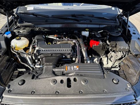 Used 2025 Lincoln Nautilus Premier w/ Equipment Group 102A image 21