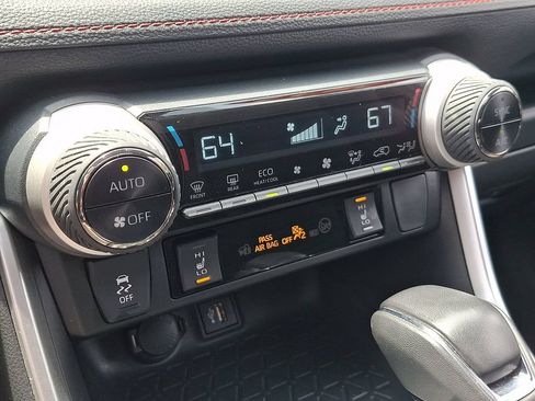 Used 2023 Toyota RAV4 SE w/ Weather & Moonroof Package AWD/4WD image 16