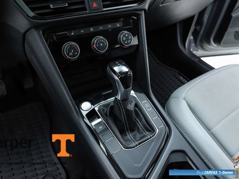 Used 2023 Volkswagen Taos SE w/ Panoramic Sunroof Package FWD image 62
