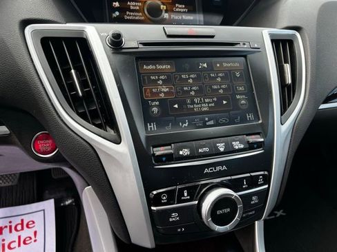 Used 2017 Acura TLX w/ Technology Package image 41