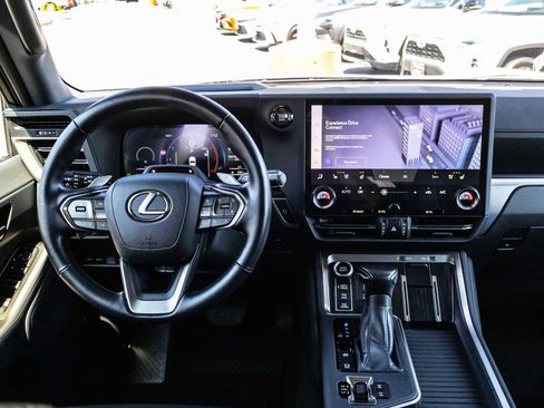Used 2025 Lexus GX 550 AWD/4WD image 27