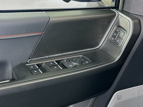 Used 2025 Ford F150 Raptor AWD/4WD image 18