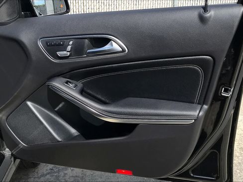 Certified 2019 Mercedes-Benz GLA 250 image 23