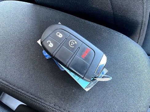 Used 2020 Jeep Renegade Sport w/ Sport Appearance Group AWD/4WD image 11
