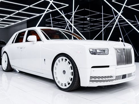 Used 2026 Rolls-Royce Phantom Sedan image 1