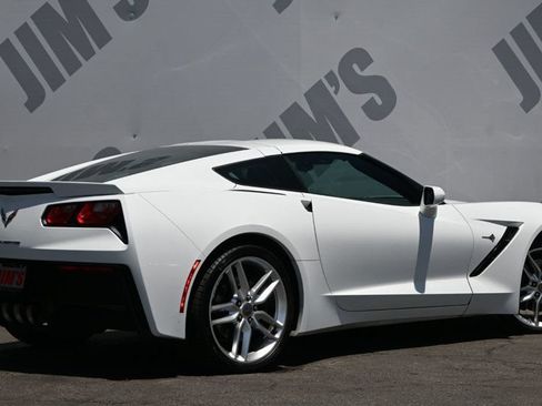 Used 2016 Chevrolet Corvette Stingray Coupe RWD image 5