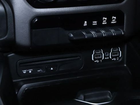 Used 2019 RAM 1500 Big Horn AWD/4WD image 27