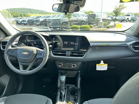 New 2026 Chevrolet TrailBlazer LS w/ LS Convenience Package AWD/4WD image 15