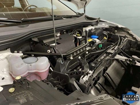 Used 2024 Audi Q4 e-tron Premium Plus image 88