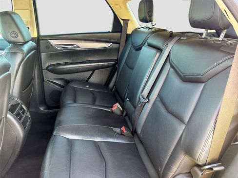 Used 2017 Cadillac XT5 Luxury w/ Driver Awareness Package image 28