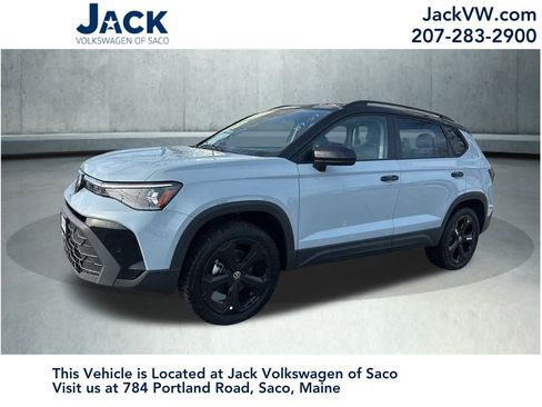 New 2026 Volkswagen Taos SE image 1