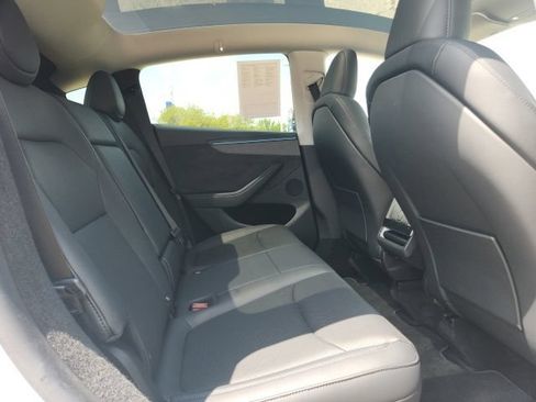 Used 2026 Tesla Model Y Long Range AWD/4WD image 19