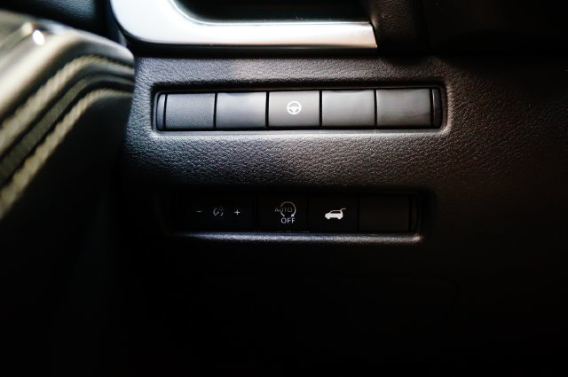 Certified 2025 Nissan Rogue SV AWD/4WD image 26