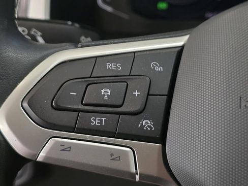 Used 2022 Volkswagen Atlas SEL AWD/4WD image 35