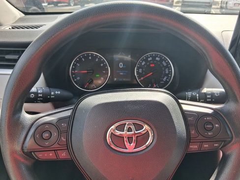 Certified 2021 Toyota RAV4 XLE w/ Carpet Mat Package (TMS) image 6