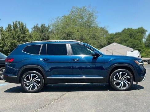 Used 2023 Volkswagen Atlas SEL AWD/4WD image 7