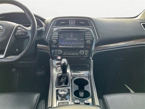 Used 2016 Nissan Maxima Platinum image 12