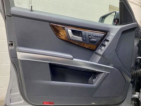 Used 2013 Mercedes-Benz GLK 350 4MATIC image 12