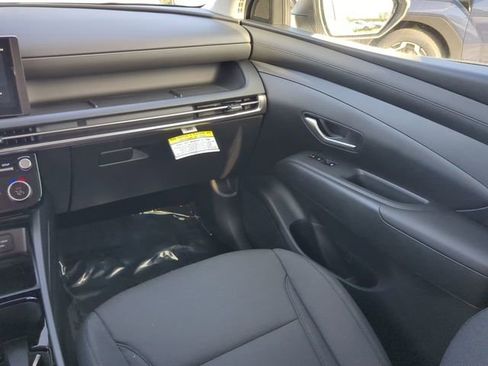 New 2025 Hyundai Tucson SEL FWD image 17