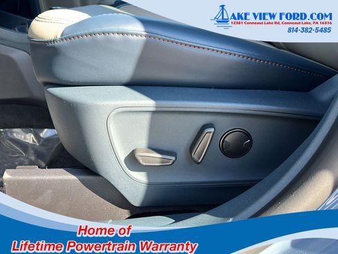 New 2026 Ford Maverick Lariat image 19