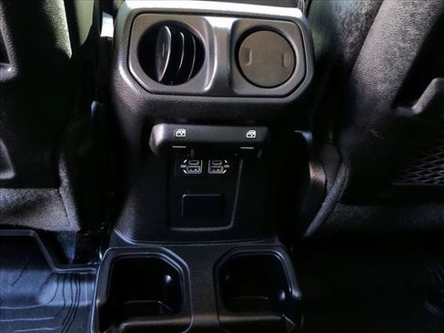 Used 2022 Jeep Gladiator Mojave w/ LED Lighting Group image 17