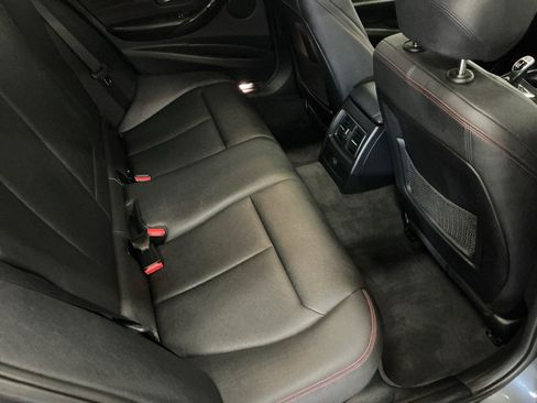 Used 2018 BMW 330i xDrive Sedan w/ Convenience Package AWD/4WD image 12