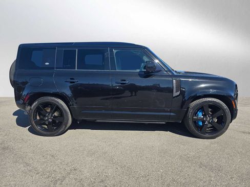 Used 2022 Land Rover Defender 110 V8 image 8