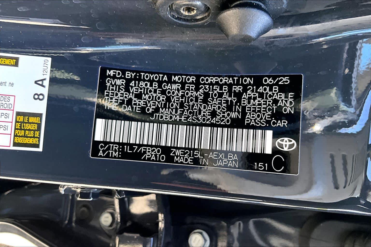 Used 2025 Toyota Corolla LE AWD/4WD image 36