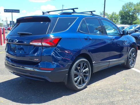 Used 2023 Chevrolet Equinox RS AWD/4WD image 3