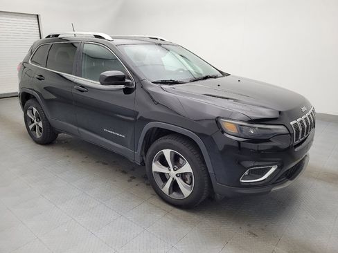 Used 2019 Jeep Cherokee Limited image 11