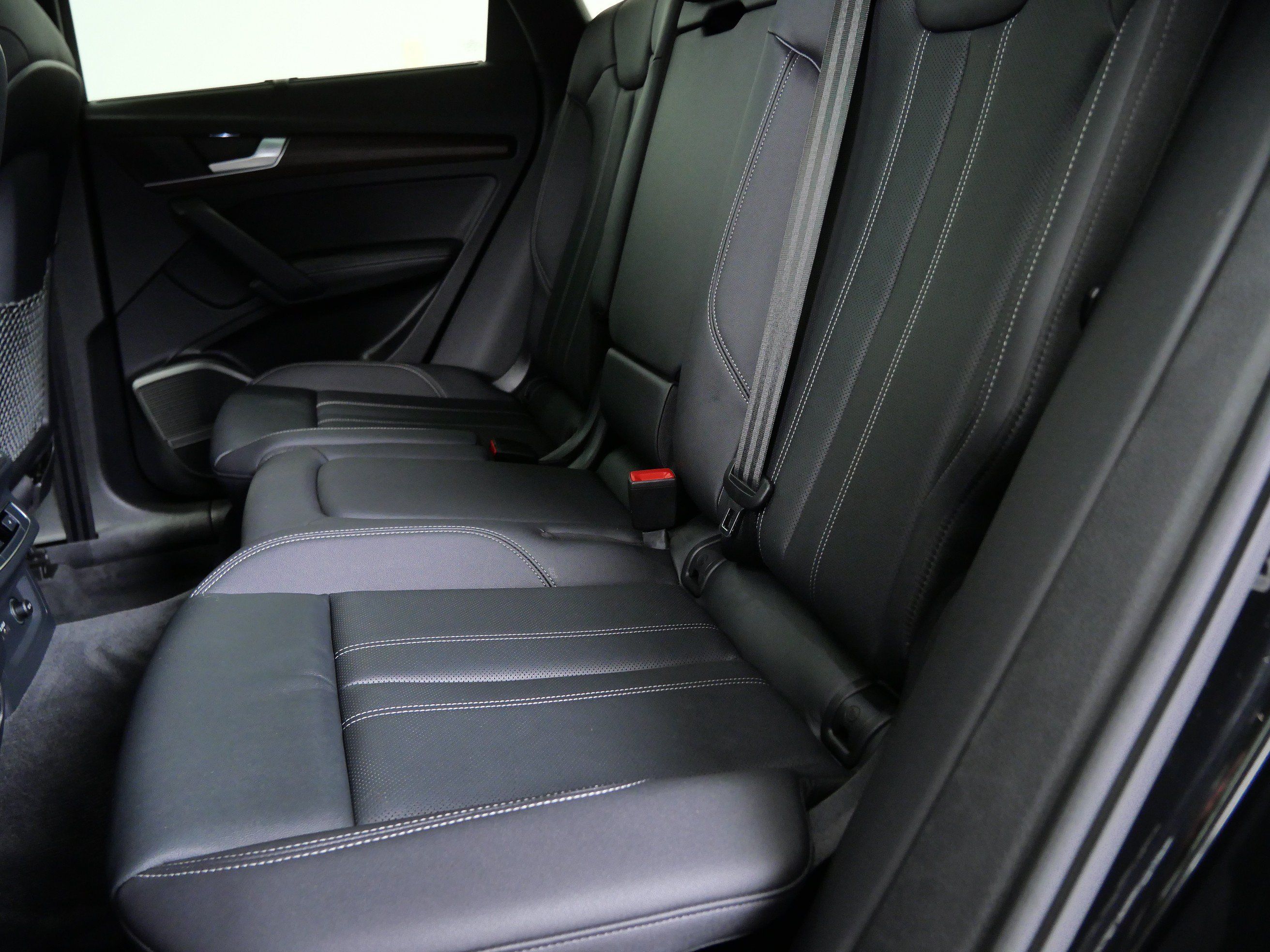 Used 2023 Audi Q5 2.0T Premium Plus w/ Premium Plus Package AWD/4WD image 17